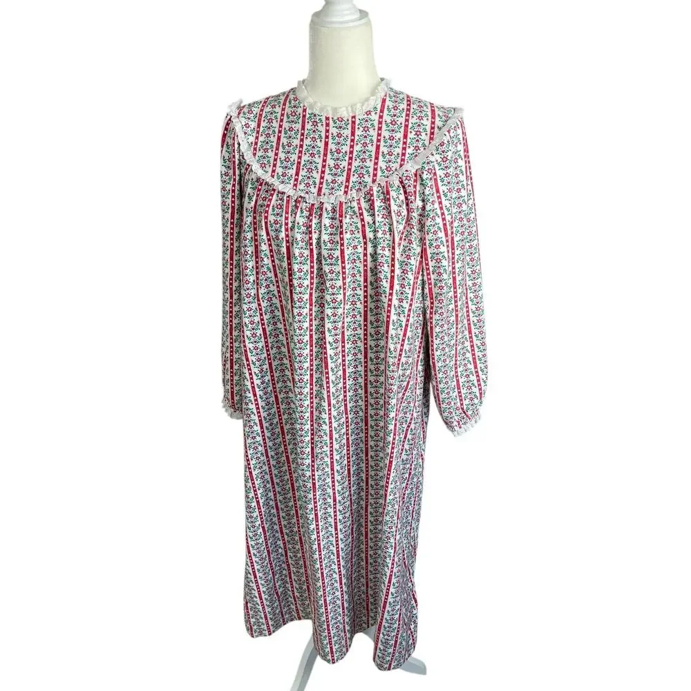 Vintage Lanz of Salzburg Cotton Flannel Nightgown Floral Hearts Medium Cottage - Picture 4 of 15